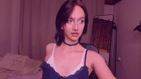 Snapshot of lunavogue chatting on 05-01-26, 10:31 call me a pose striker online show from 05-01-26, 10:31
