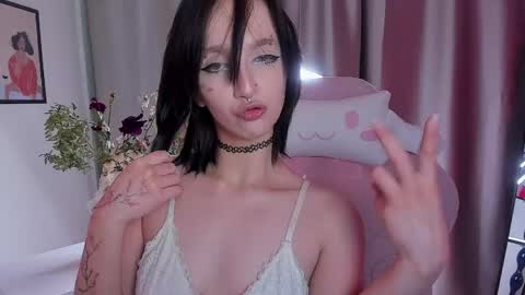 Snapshot of lunavogue chatting on 05-18-26, 03:13 call me a pose striker online show from 05-18-26, 03:13