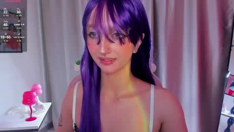 Snapshot of lunavogue chatting on 05-27-26, 03:03 call me a pose striker online show from 05-27-26, 03:03