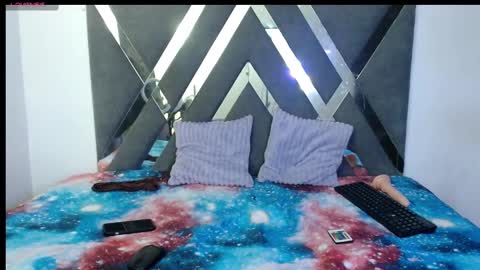 Luna online show from 02-28-25, 05:37