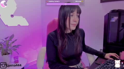   online show from 02-22-25, 01:33