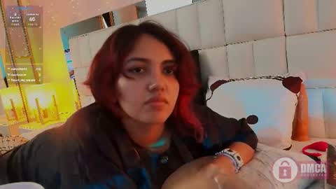 Snapshot of lune_noire chatting on 08-04-26, 03:58 Lune online show from 08-04-26, 03:58