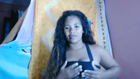 luniah online show from 05-01-26, 02:54