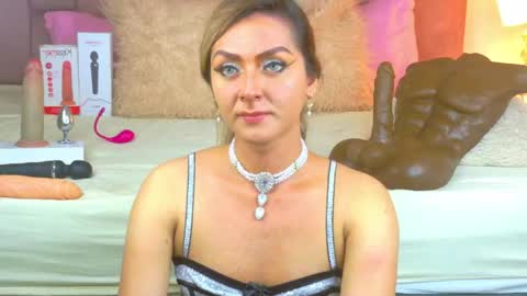 Snapshot of lunitadiva chatting on 05-05-26, 04:15 lunitadiva online show from 05-05-26, 04:15