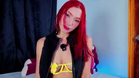 L U N N A online show from 06-30-26, 04:13