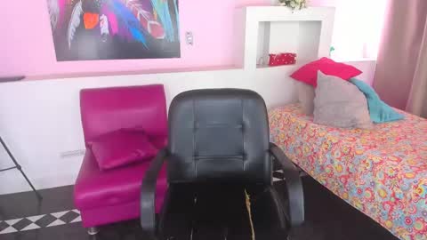 LunoxLili online show from 01-15-25, 02:46