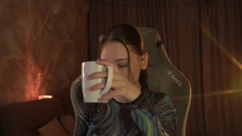 Snapshot of luntiki chatting on 05-03-26, 11:00 Amelia online show from 05-03-26, 11:00