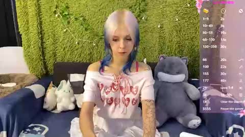 Snapshot of lunygorgon chatting on 07-28-26, 10:31 Lunygorgon online show from 07-28-26, 10:31