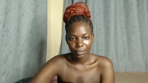 luo_queen online show from 11-24-25, 10:53