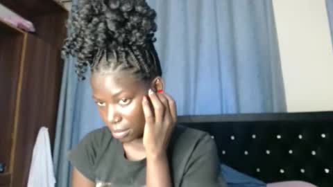 luo_queen online show from 02-12-26, 05:02