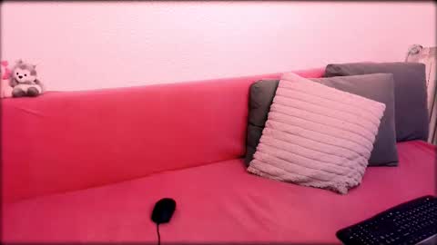 lurosincubus online show from 12-14-25, 02:33