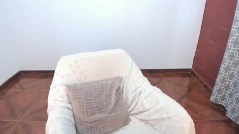 Snapshot of luscious86 chatting on 01-04-25, 05:58 PAULINA online show from 01-04-25, 05:58