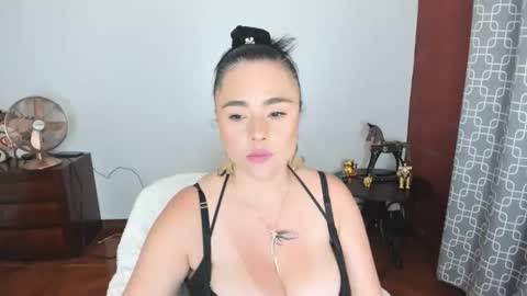PAULINA online show from 05-25-26, 10:49