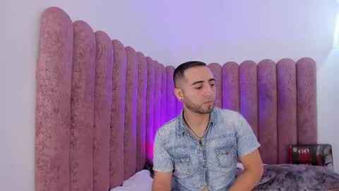 Lushian And Luna online show from 04-07-26, 04:07