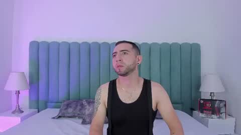 Snapshot of lushian_luna chatting on 06-24-26, 04:28 Lushian And Luna online show from 06-24-26, 04:28