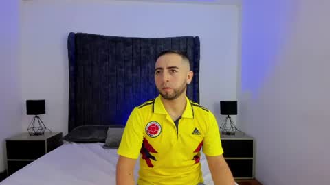 Snapshot of lushian_luna chatting on 06-27-26, 05:29 Lushian And Luna online show from 06-27-26, 05:29