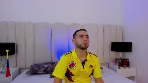 Snapshot of lushian_luna chatting on 07-07-26, 04:44 Lushian And Luna online show from 07-07-26, 04:44