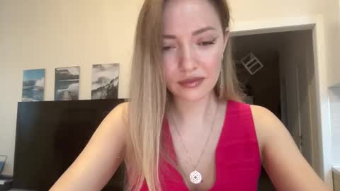 lusiluv online show from 10-02-25, 02:24