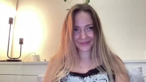 lusiluv online show from 10-08-25, 10:07