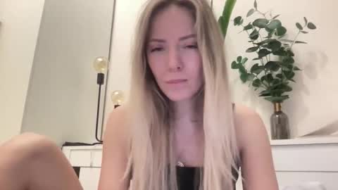 lusiluv online show from 03-05-26, 06:59