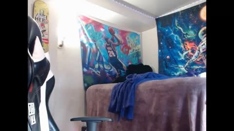 LUST online show from 05-10-26, 08:36