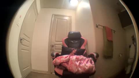 Snapshot of lustforlola chatting on 01-03-25, 08:21 LOLA online show from 01-03-25, 08:21