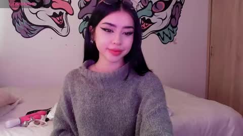 Snapshot of lustful_aprilx chatting on 01-18-25, 10:49 Valerie April online show from 01-18-25, 10:49