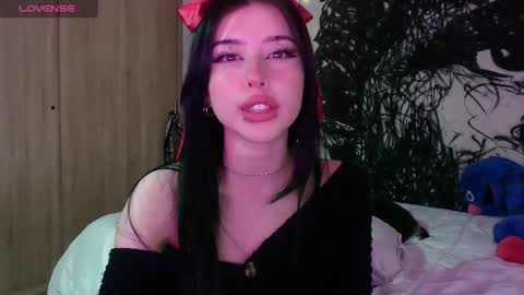 Snapshot of lustful_aprilx chatting on 02-06-25, 10:32 Valerie April online show from 02-06-25, 10:32