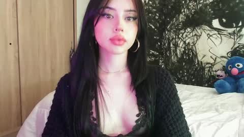 Snapshot of lustful_aprilx chatting on 03-08-25, 06:58 Valerie April online show from 03-08-25, 06:58