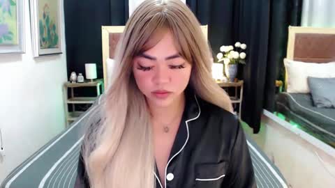 Snapshot of lustfuloffendertrina chatting on 01-13-25, 04:18 Trina online show from 01-13-25, 04:18