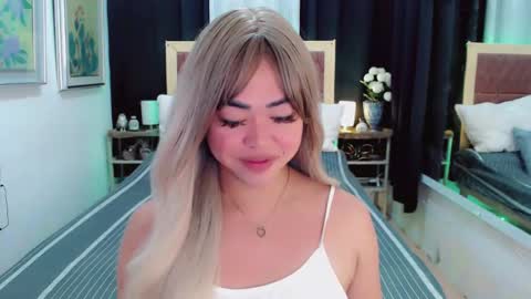 Snapshot of lustfuloffendertrina chatting on 01-21-25, 10:08 Trina online show from 01-21-25, 10:08