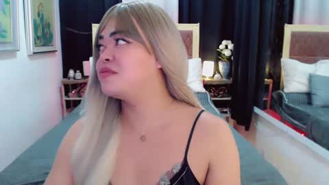 Snapshot of lustfuloffendertrina chatting on 02-04-25, 05:53 Trina online show from 02-04-25, 05:53