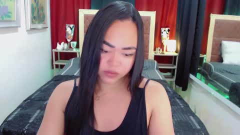 Snapshot of lustfuloffendertrina chatting on 02-20-25, 10:16 Trina online show from 02-20-25, 10:16