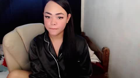 Snapshot of lustfuloffendertrina chatting on 02-17-26, 04:20 Trina online show from 02-17-26, 04:20