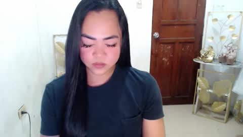 Snapshot of lustfuloffendertrina chatting on 03-03-26, 01:06 Trina online show from 03-03-26, 01:06