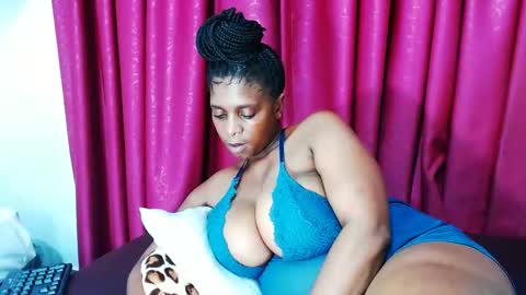 Snapshot of lustydesirex chatting on 12-12-24, 04:37 lustydesirex online show from 12-12-24, 04:37