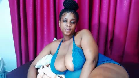 Snapshot of lustydesirex chatting on 12-24-24, 01:27 lustydesirex online show from 12-24-24, 01:27