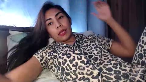 Kendra online show from 11-25-25, 05:35