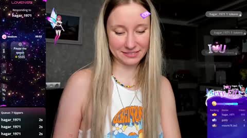 Snapshot of lusyagreenberg chatting on 01-28-25, 08:04 LusyaGreenberg online show from 01-28-25, 08:04