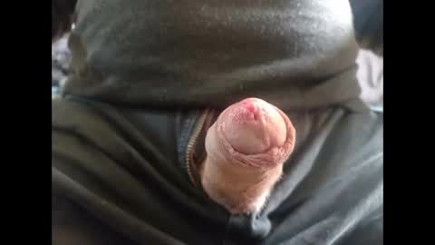 Snapshot of lutorres chatting on 12-05-24, 01:06 lutorres online show from 12-05-24, 01:06