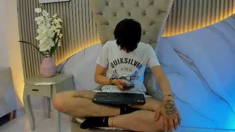 Snapshot of luucky_strike chatting on 07-21-26, 03:42 luucky strike online show from 07-21-26, 03:42
