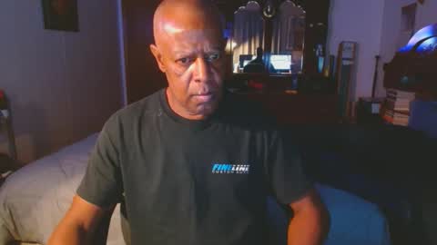 Snapshot of luv2edge55 chatting on 12-01-25, 09:36 luv2edge55 online show from 12-01-25, 09:36