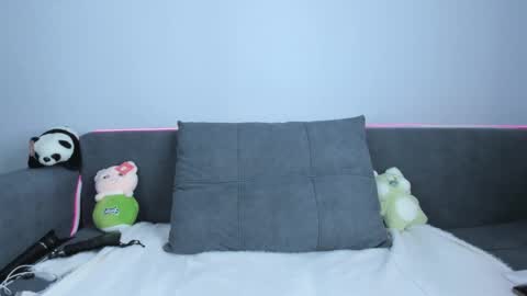 Snapshot of luv_yuna chatting on 05-20-26, 11:38 Yuna online show from 05-20-26, 11:38
