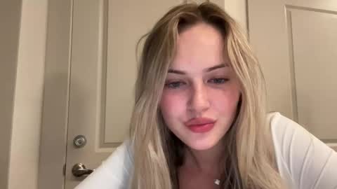 Aimee online show from 04-06-26, 03:37