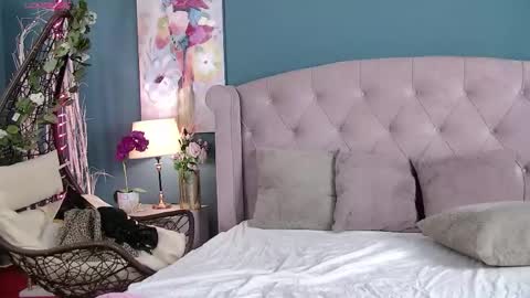 Luviahh  online show from 06-10-26, 10:58