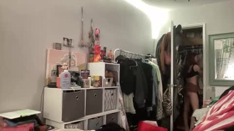 luvkoko online show from 04-11-26, 04:39