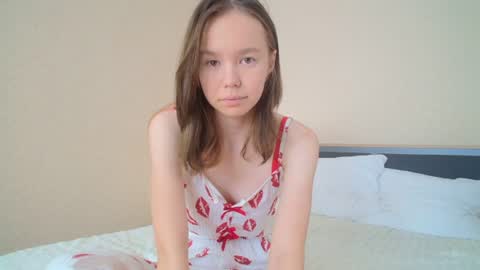 luvlivvvyy online show from 07-27-26, 05:47