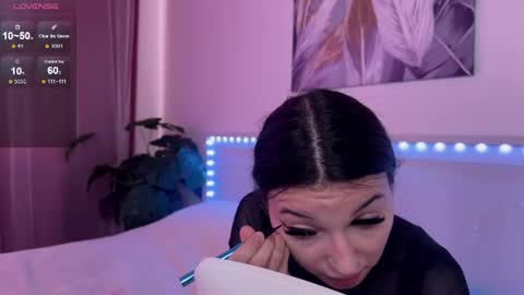 Snapshot of luvlyveronica chatting on 07-23-26, 09:40 Veronica online show from 07-23-26, 09:40