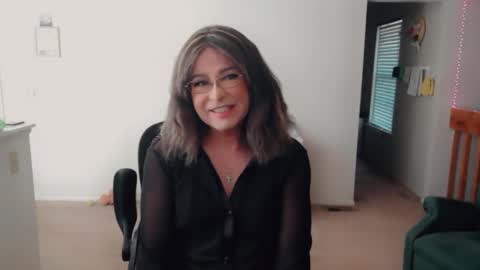 Britney online show from 11-08-25, 06:40