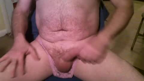 Snapshot of luvshairypeeps chatting on 12-21-24, 01:10 luvshairypeeps online show from 12-21-24, 01:10